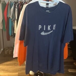 Vintage 1996 Pike rush T shirt “N i k e bootleg” size XL